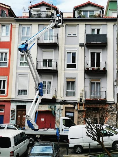 Foto de Taller de pintura Antolin Solis