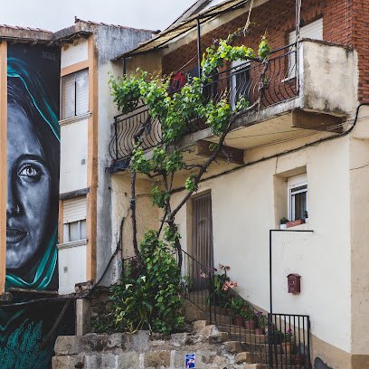 Foto de Mural graffiti 12 "Mora"