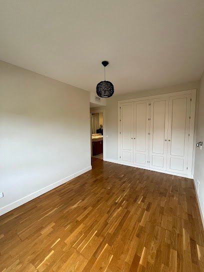 Foto de PINTURAS MADRID LA PESETA