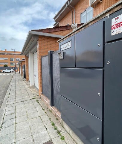 Foto de Pinturas Pérez plaza