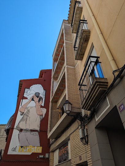 Foto de Mural en homenaje al Turista de Susana Garay