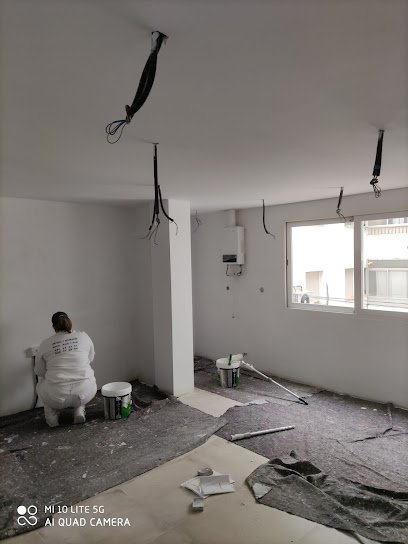 Foto de Pintores en Málaga: Mari y Miguel Jesús (Pintamos todo: Exteriores e Interiores)