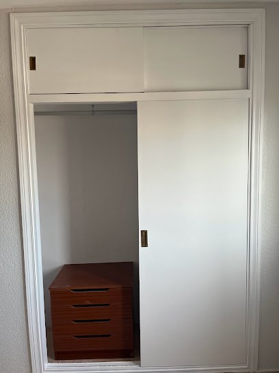 Foto de Pinturas Jota Feria